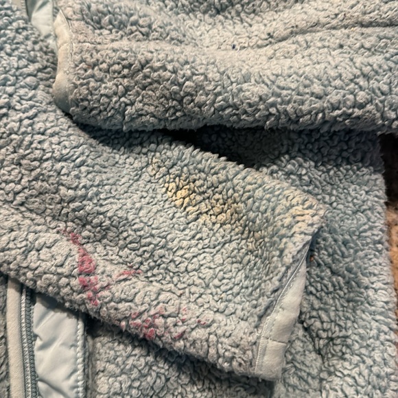 North face fuzzy jacket 3T - Picture 3 of 3